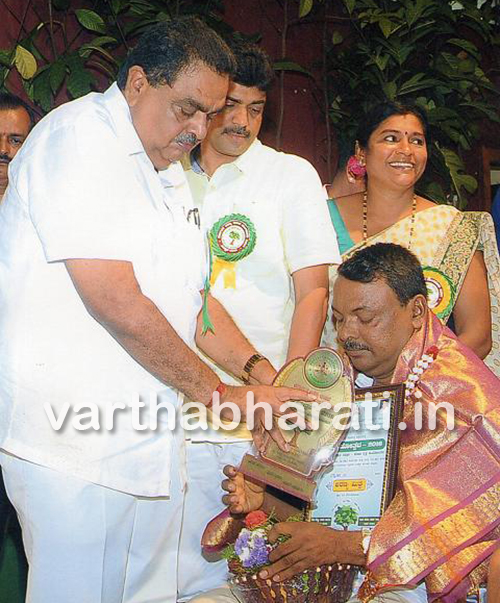 ವಿಶ್ವನಾಥ ಅವರಿಗೆ ಅರಣ್ಯ ಮಿತ್ರ ಪ್ರಶಸ್ತಿ